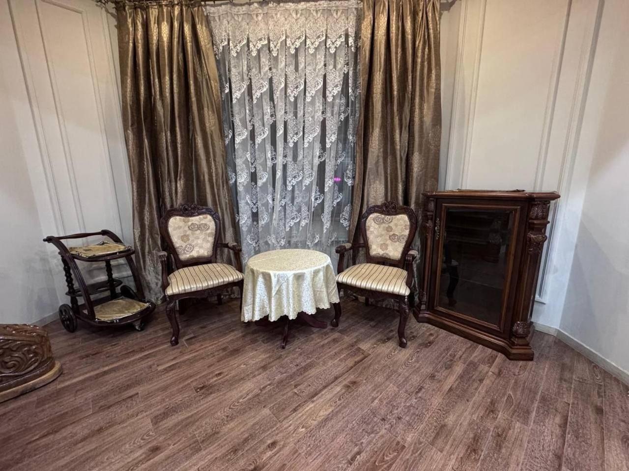 A Stylish Apartment In The Heart Of Tashkent! Esterno foto
